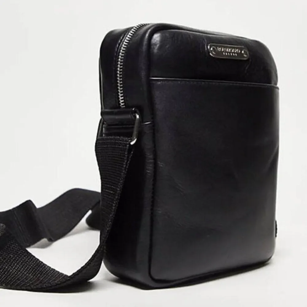 Bolongaro‎ Trevor Men's Leather Skull Crossbody Bag Adjsutable Strap